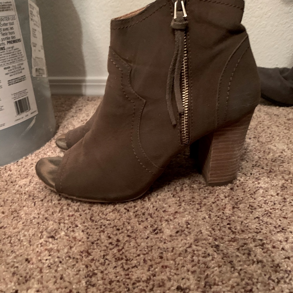 XOXO Block Booties